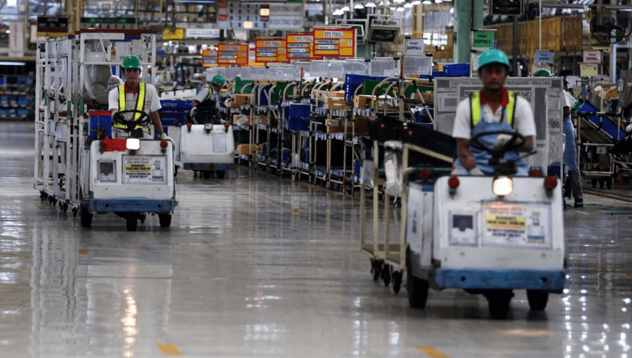PHK Industri Komponen Mobil Akibat Impor Mobil Listrik