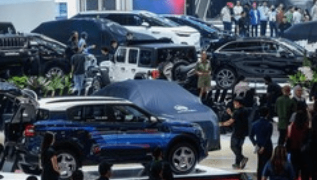 Penjualan Mobil Indonesia vs Malaysia