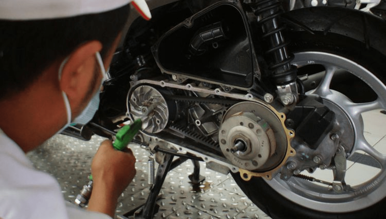 Motor Matik Bergetar saat Lepas Gas? Ini Penyebab dan Solusinya