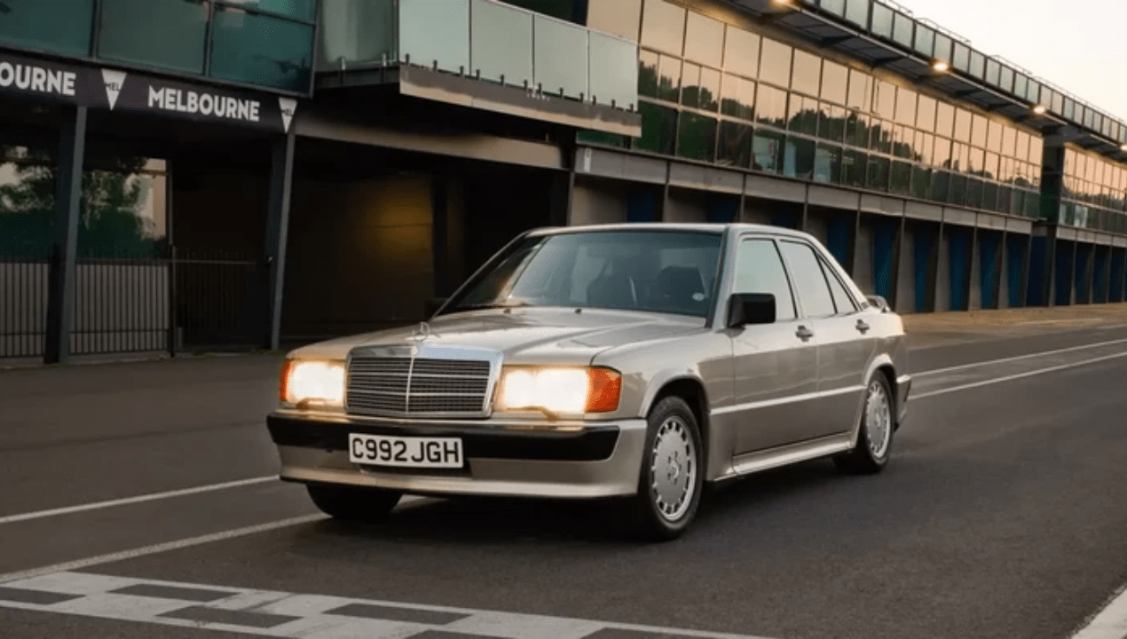 Mobil Ayrton Senna Mercedes 190E Dilelang Rp4,8 M 2025