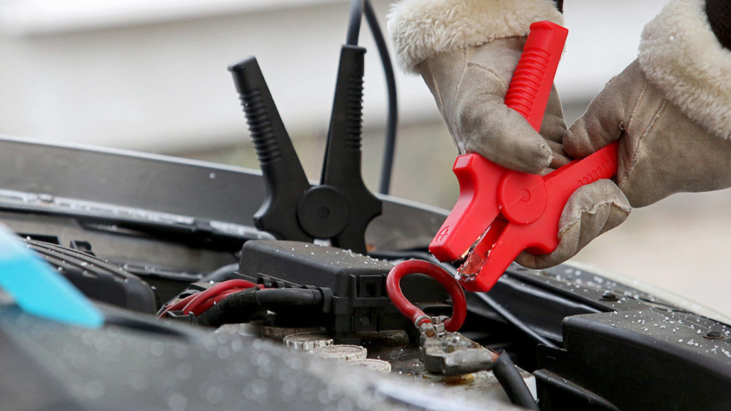 Panduan Lengkap Starthilfe Mobil Kematian Aki